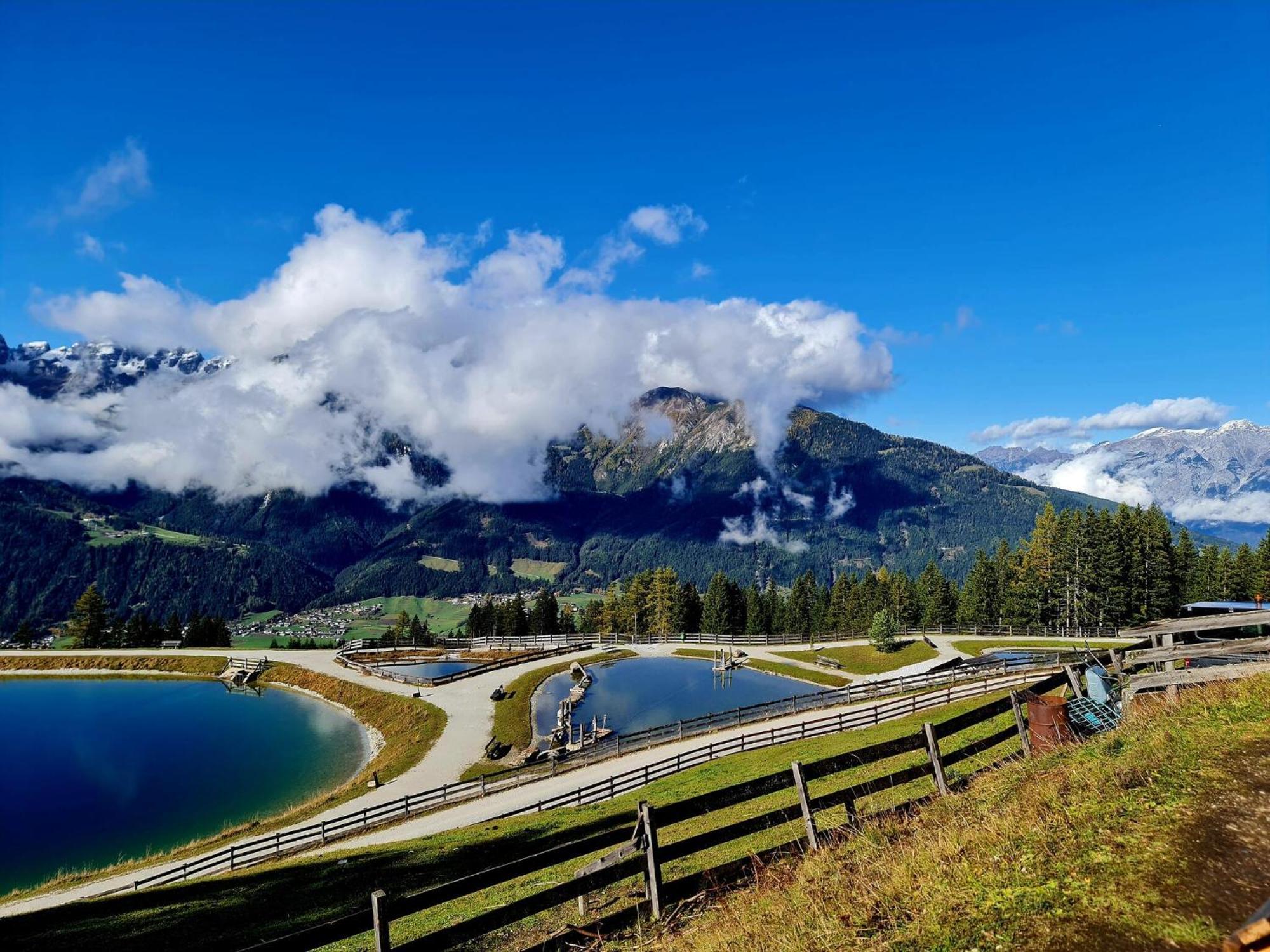 Plush Apartment With Mountain Views Neustift im Stubaital Extérieur photo